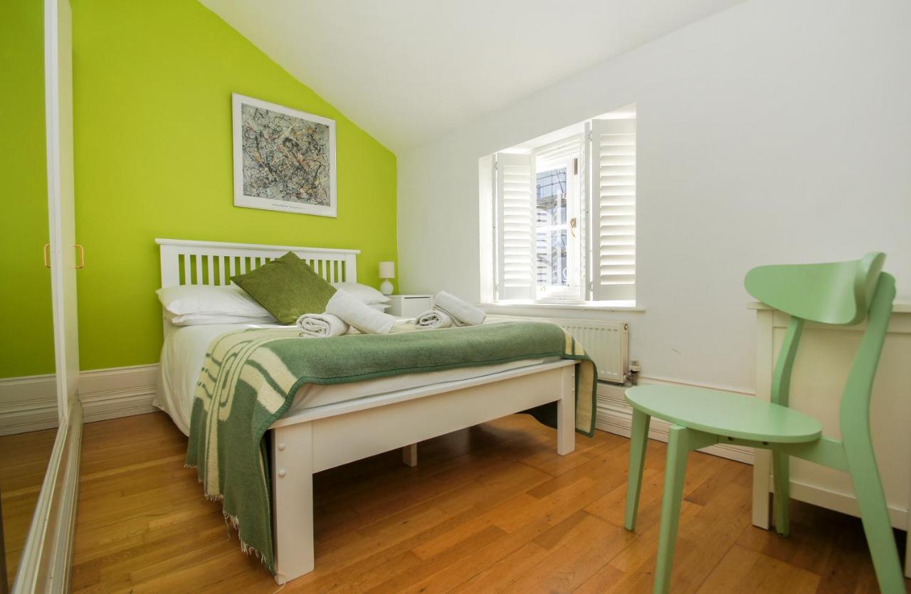 Kemp Town House - Parking - By Brighton Holiday Lets Bagian luar foto
