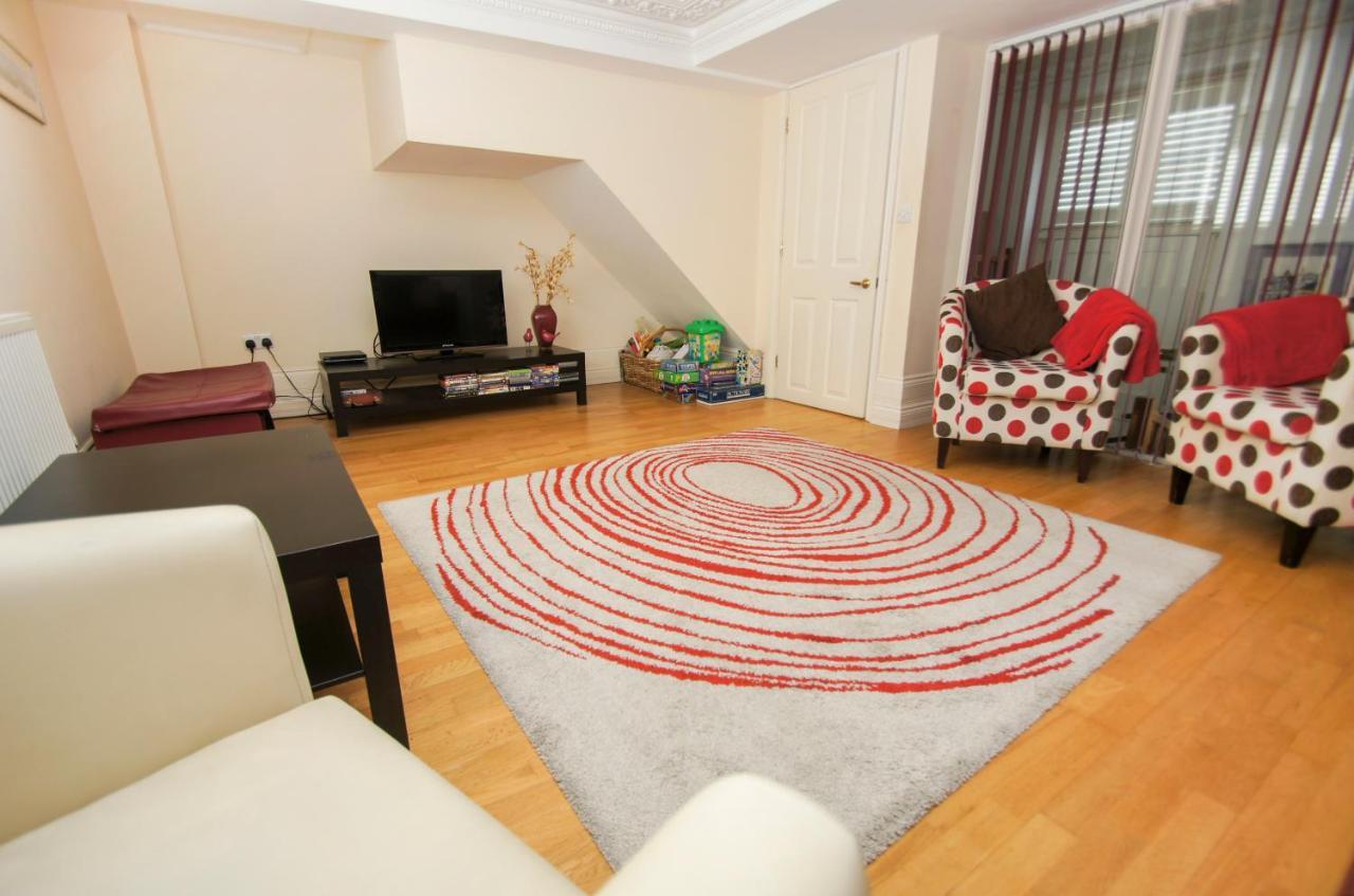 Kemp Town House - Parking - By Brighton Holiday Lets Bagian luar foto